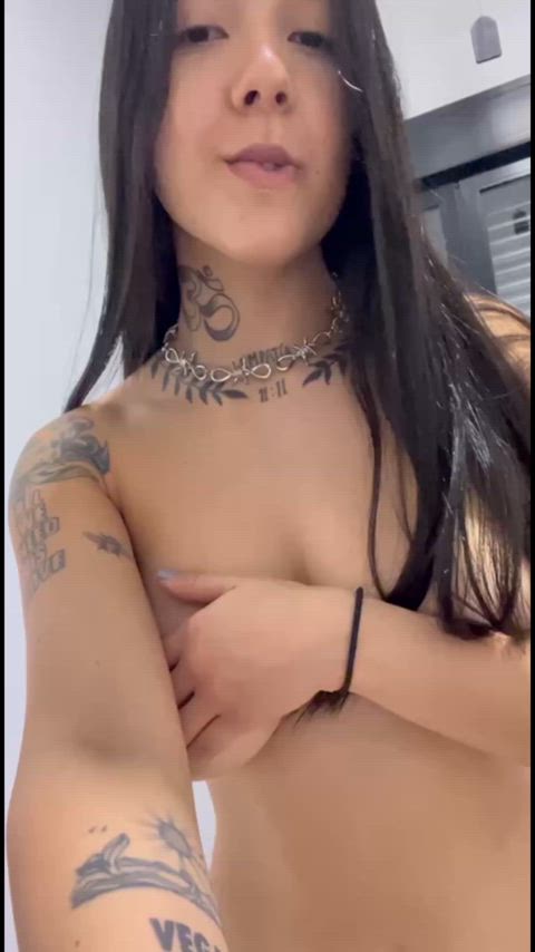Your favourite latina is 19y.o : video clip