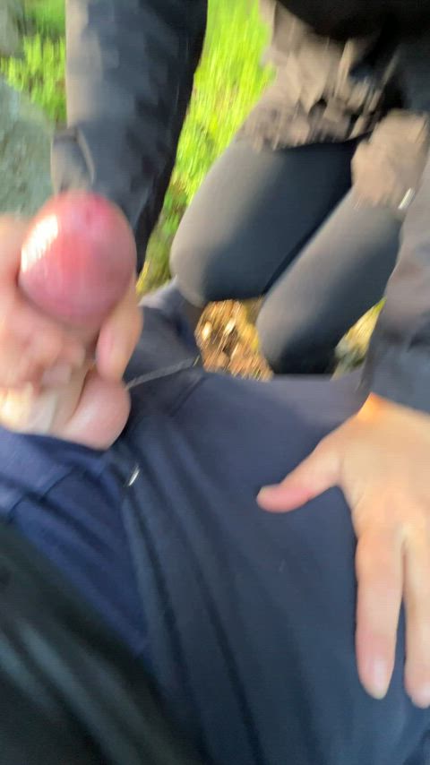 Handjobs are better in Fresh air : video clip