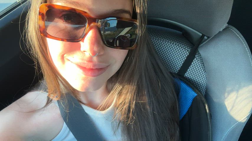 Is it too bad that old man turn me on? : video clip