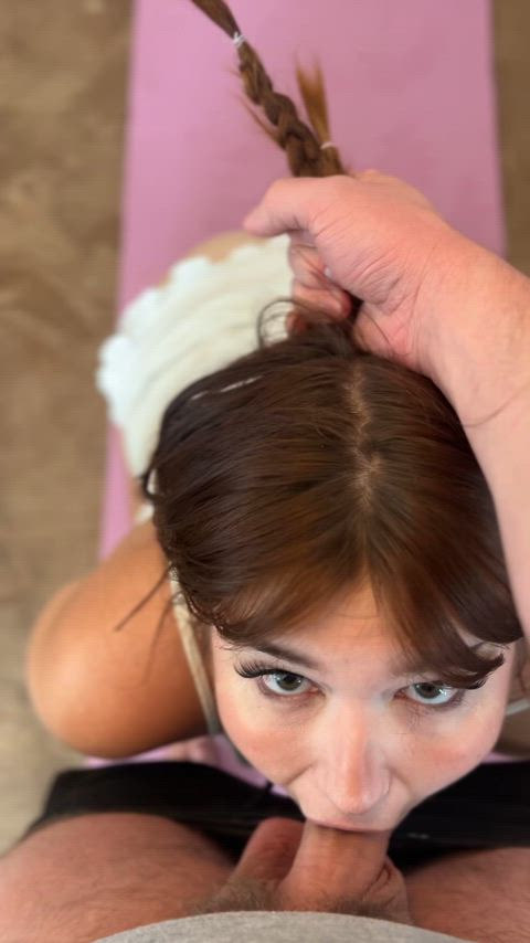 My throat got filled so deep ! : video clip