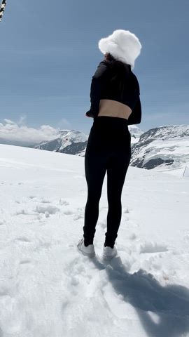 Love showing my ass to my step bro on holiday : video clip