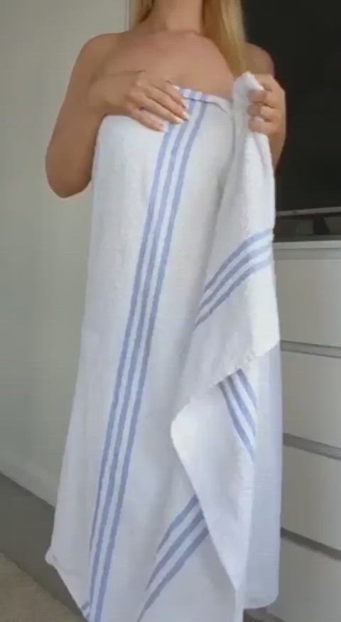 I have just dried but I'm about to get soaking wet : video clip