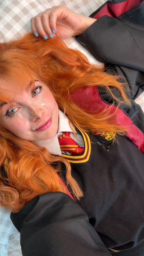 I need the spell that makes a hot dad who wants to add more appear 💦👩🏻‍🦰 : video clip