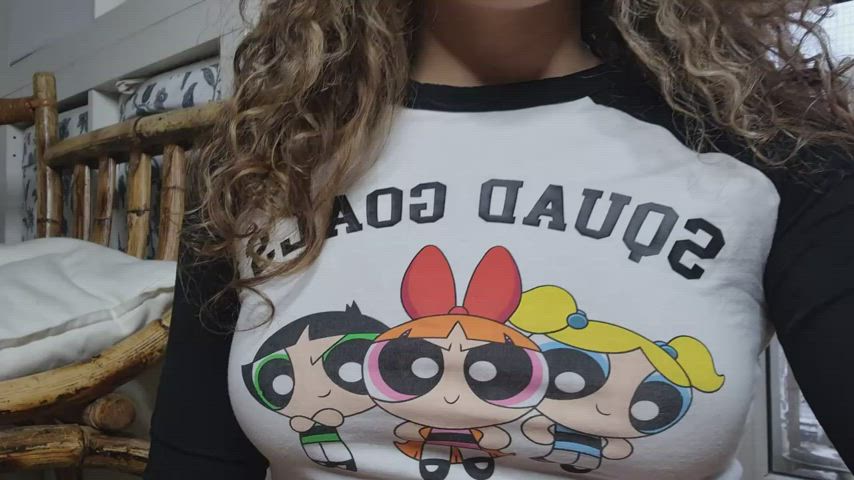 Unboxing my titties : video clip
