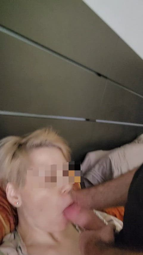 He loves my free use mouth and throat : video clip