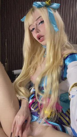 Is me being 4'10 at 18year old a turn on or turn off : video clip