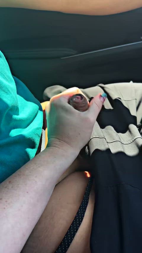 Finally! The full video of this beautiful fountain of cum! : video clip