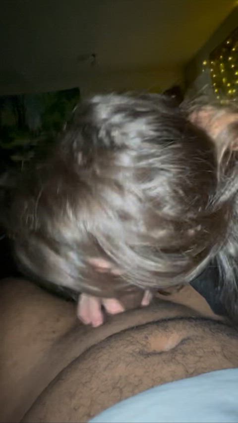 Sucking the cum out with a bj : video clip