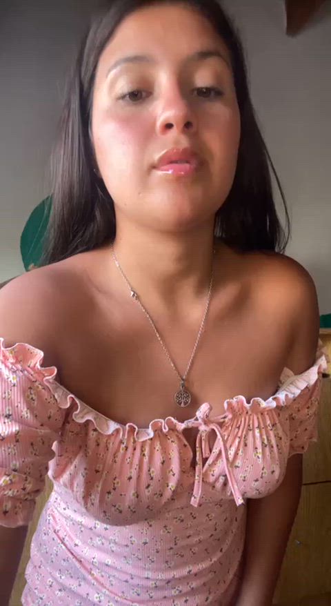 18F Would you breed a girl with smaller tits : video clip