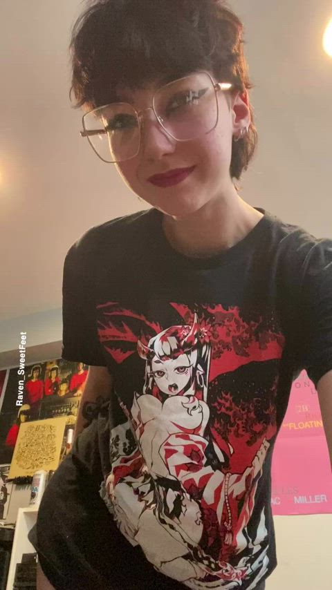 I’ve been wearing this underneath my clothes;) : video clip