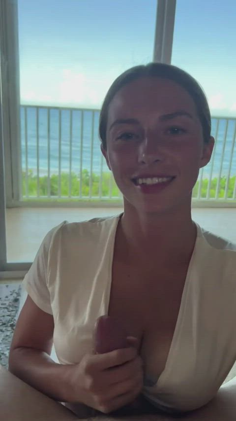 You're in Good Hands : video clip