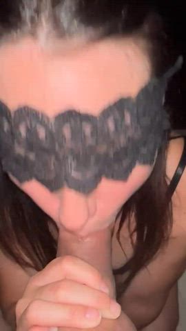 Playful suction this Sunday morning : video clip