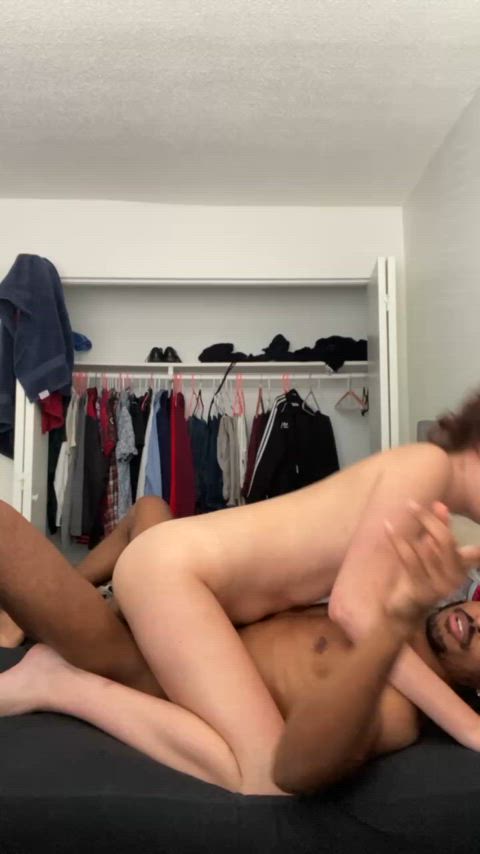 Met each other on tinder : video clip