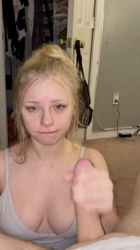 Cute Blonde Loves Making Him Cum : video clip