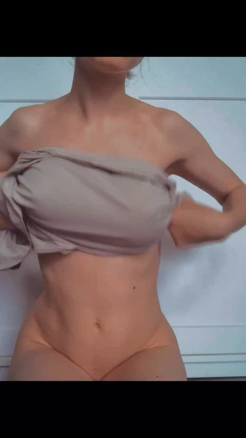 Do you think my tits are good for titty fuck? : video clip