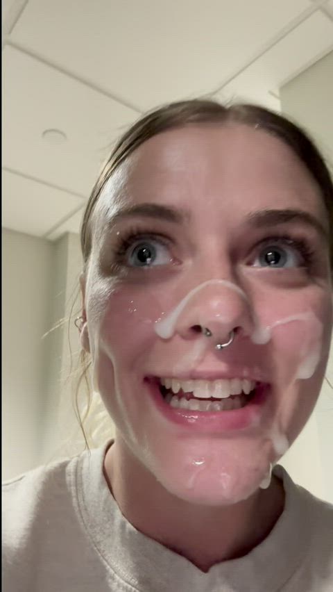 I love showing everyone how much of a cumslut I am (; : video clip