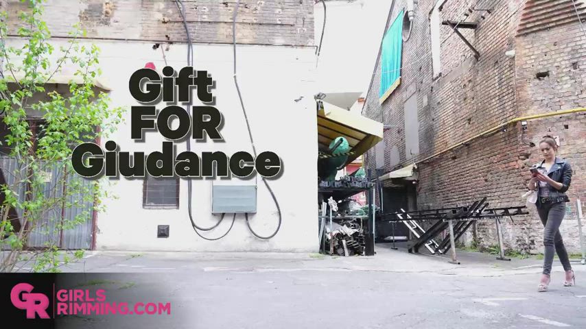 Gift for Giudance : video clip