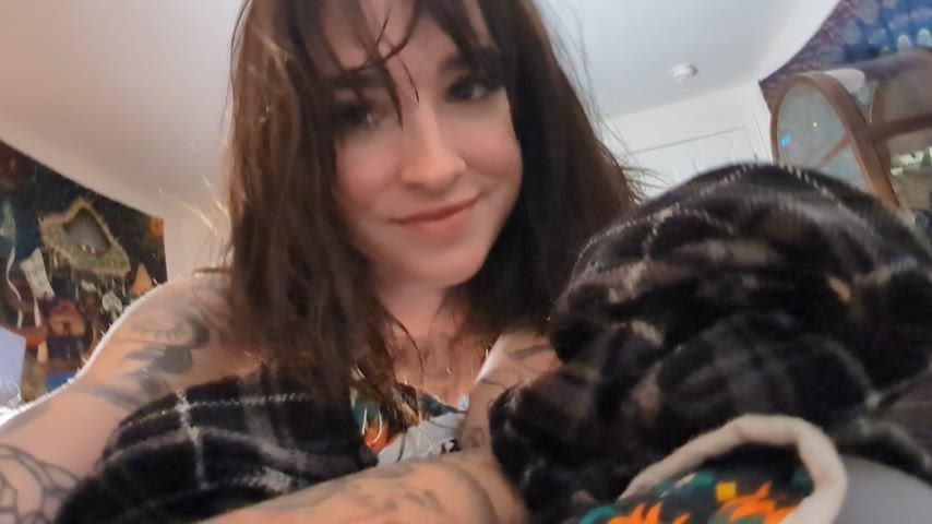 Just waiting for you to slide in : video clip