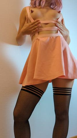 Big Nips on Tiny Tits! : video clip