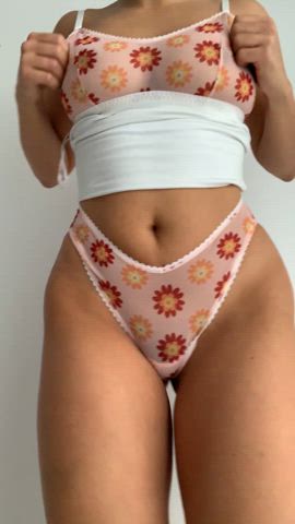 I wanna be your midnight snack : video clip