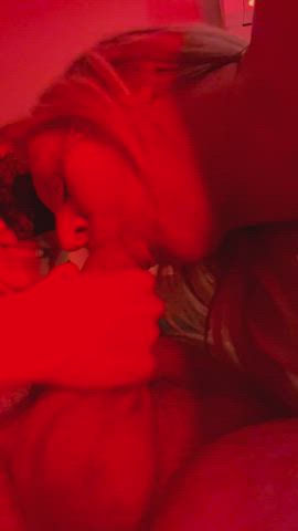 She strokes, I suck! : video clip