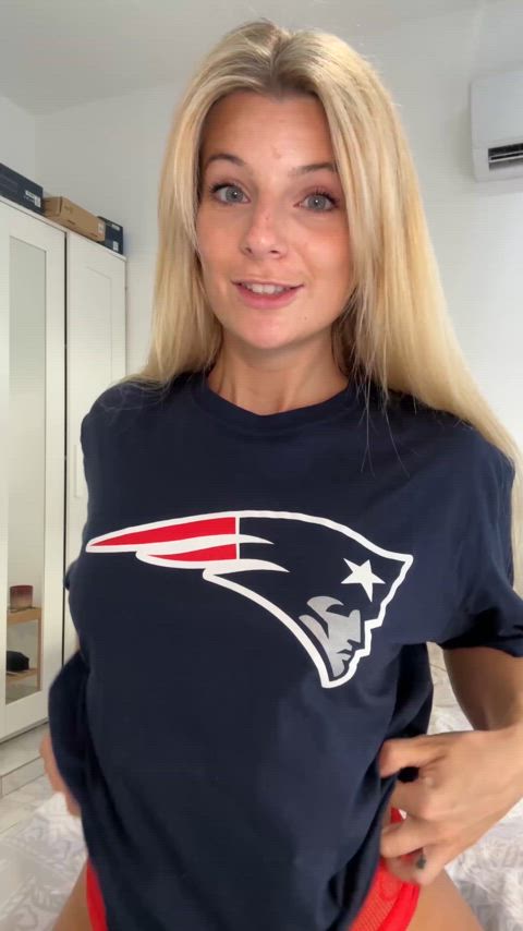 When you my tiny tits, is your first instinct to kiss or fuck them : video clip