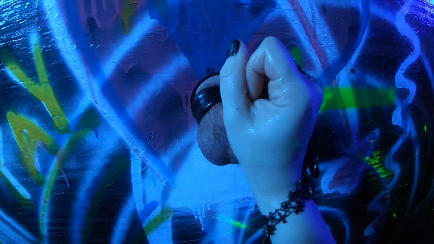 Small Rave Party had a glory hole 💙💜 Lots of fun! : video clip