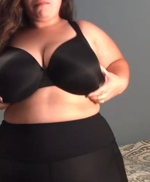 Thick and all natural mom! : video clip