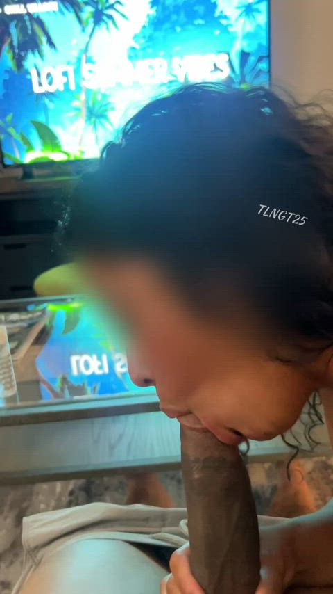 Sit back and enjoy the vibes : video clip