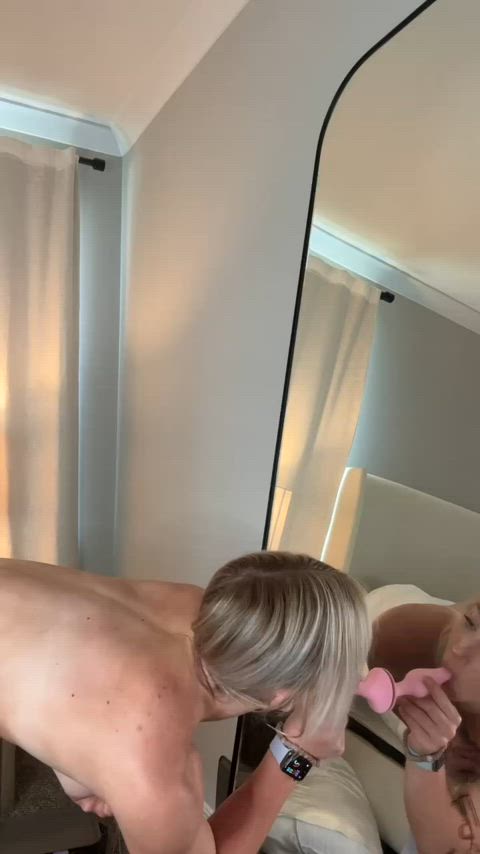 Fucking my ass with my plug>>> : video clip