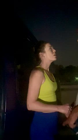 BlowJob Against the Van : video clip