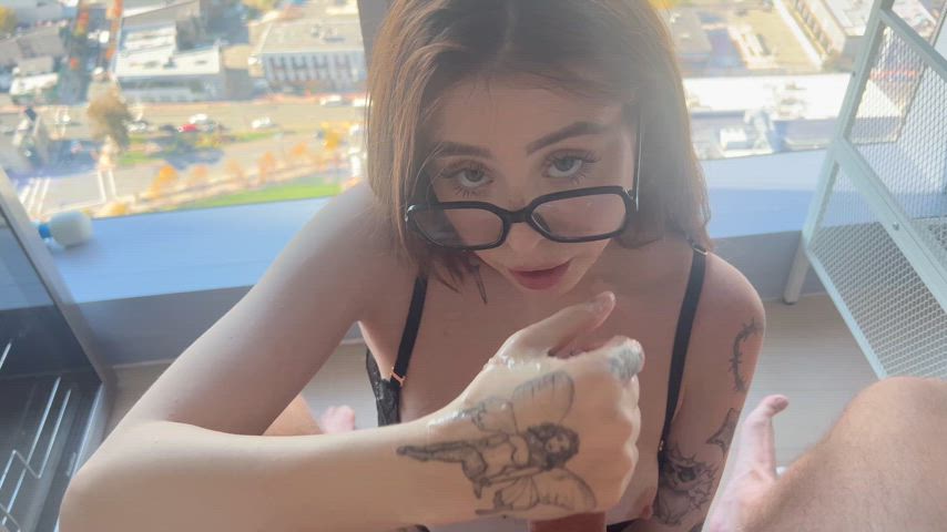 life is better when I have a cock to please : video clip