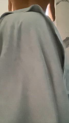 I like a man where i can sit on his face : video clip