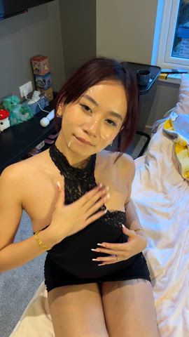 I always show off my reward like a good girl : video clip