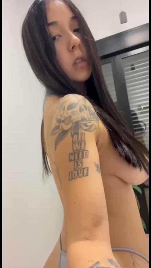 I bet you haven’t tried a 19y.o latina : video clip