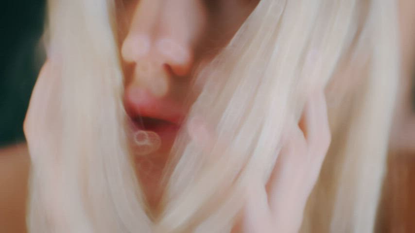 PMV - Wet Fingers : video clip