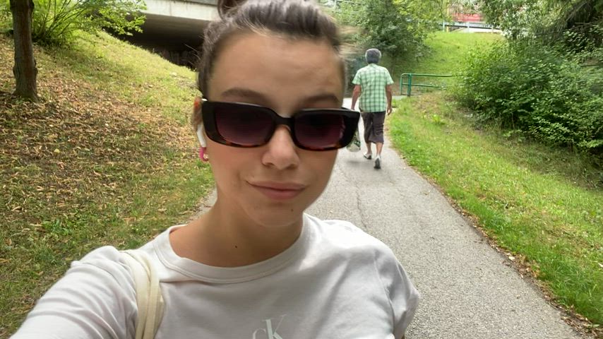 Your personal stress reliever : video clip