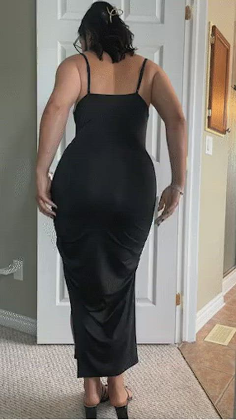 Going to my friend's party : video clip