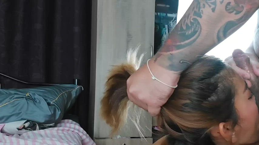 Give me all that creamy goodness all over my face : video clip