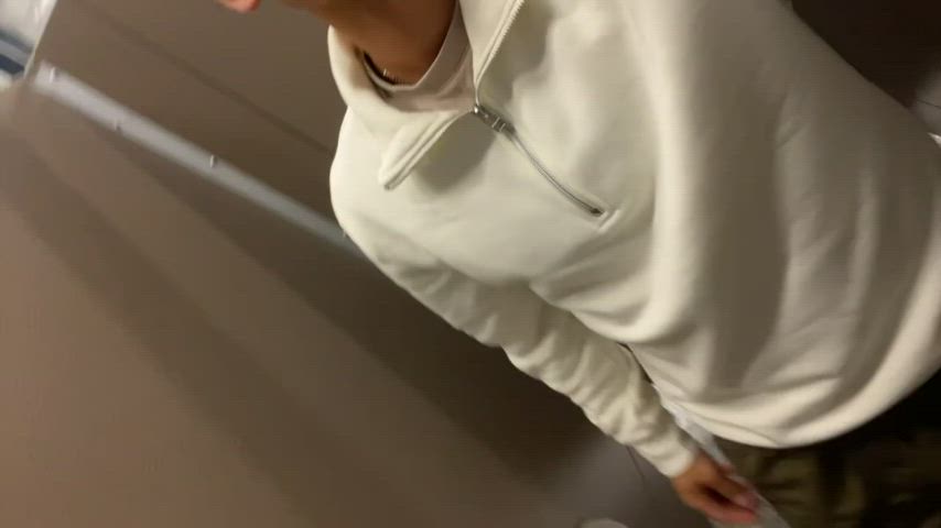 21 [m4f] Hawaii - back in oahu 🥳 imagine how much better your girlfriend/wife would look with me instead of you : video clip