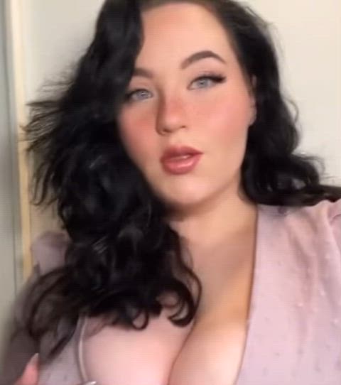 Do you like what I’m wearing or should I take it off completely? : video clip