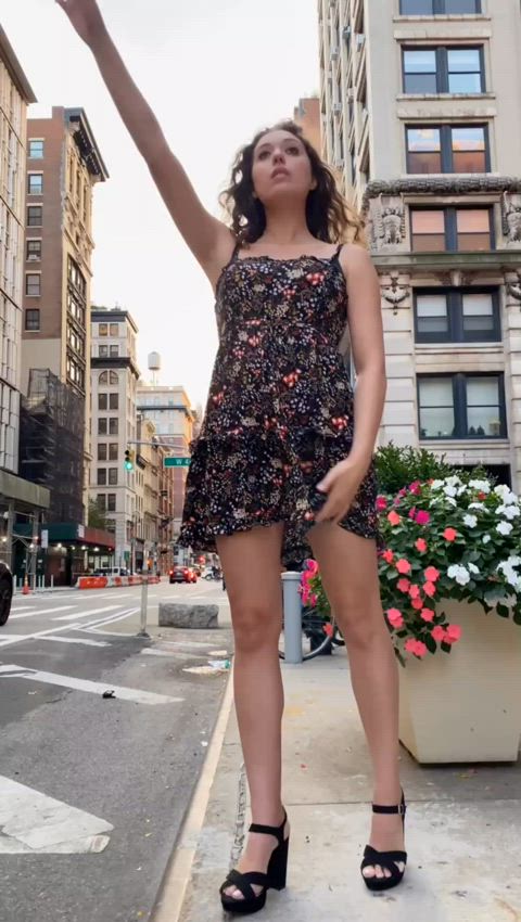 Would you get in a taxi with me bb? : video clip