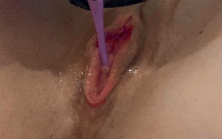 I edged 100 times with my newest toy inside me... I am absolutely in love with this little kegel ball! It is making me edge so fast and intensely. It made me so soaked! : video clip
