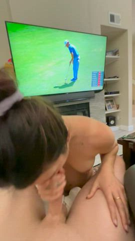 Relax while I get to work : video clip