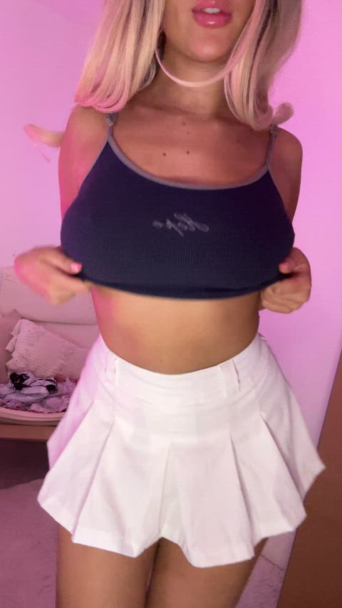 I love being a goonette : video clip