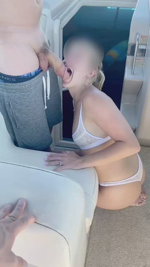 He kept asking me to cum out on his boat.. I’m glad I did 😳 : video clip