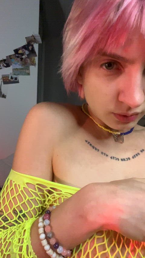 tiny girls net naked : video clip