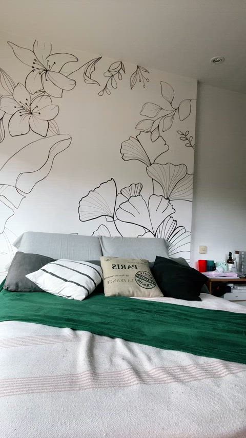 5 secs with me, what we do : video clip