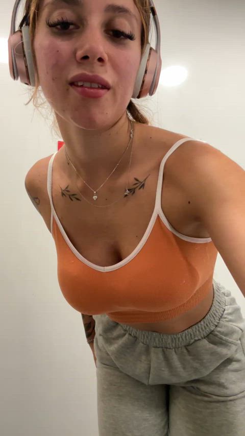 people say im too skinny for a 19y/o, what do you think : video clip