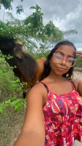 everyone knows me for being a farmerslut : video clip